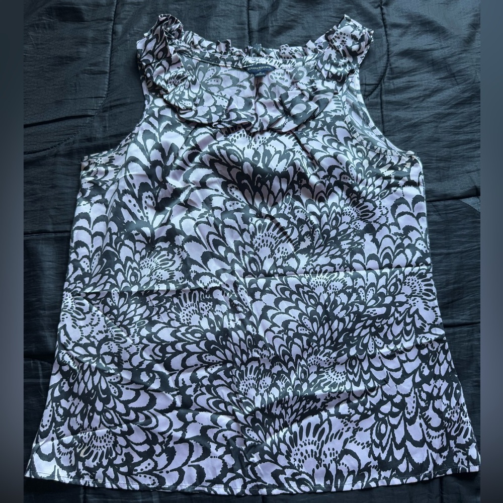 Banana Republic Monochrome Floral Blouse